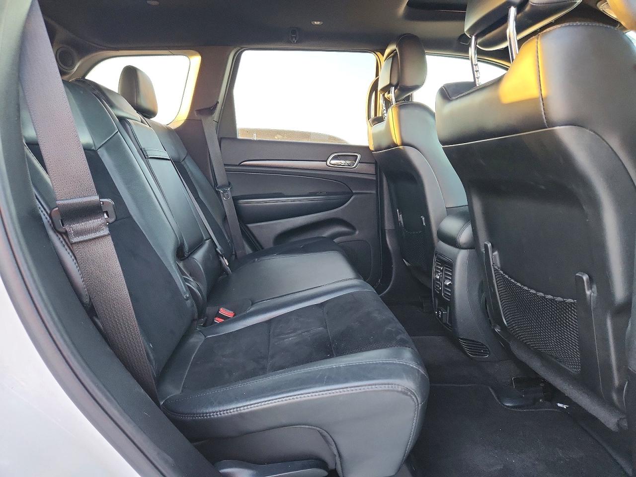 2018 JEEP GRAND CHEROKEE LAREDO photo 10