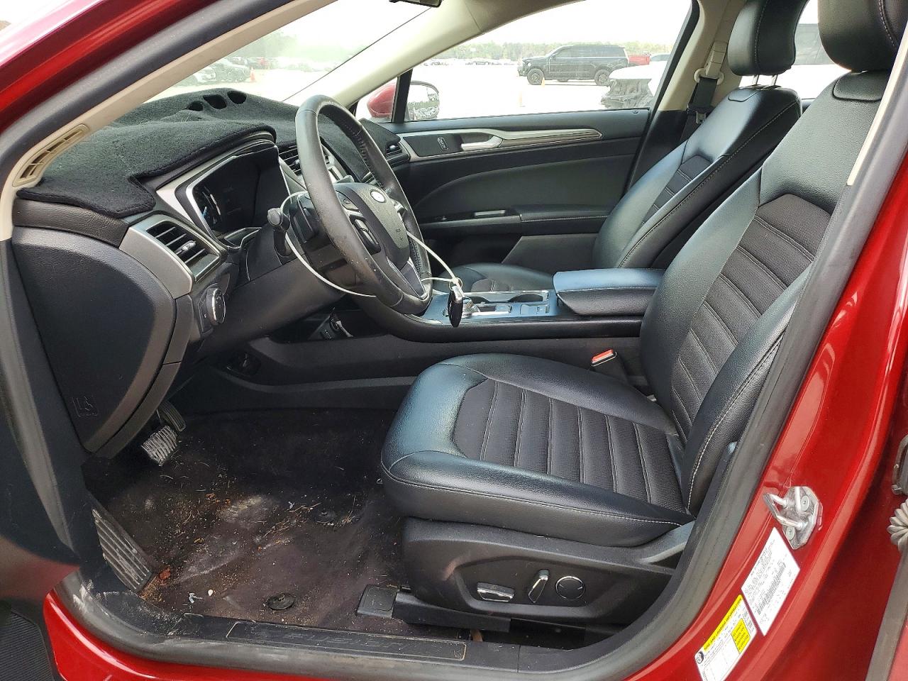 2017 FORD FUSION SE photo 13