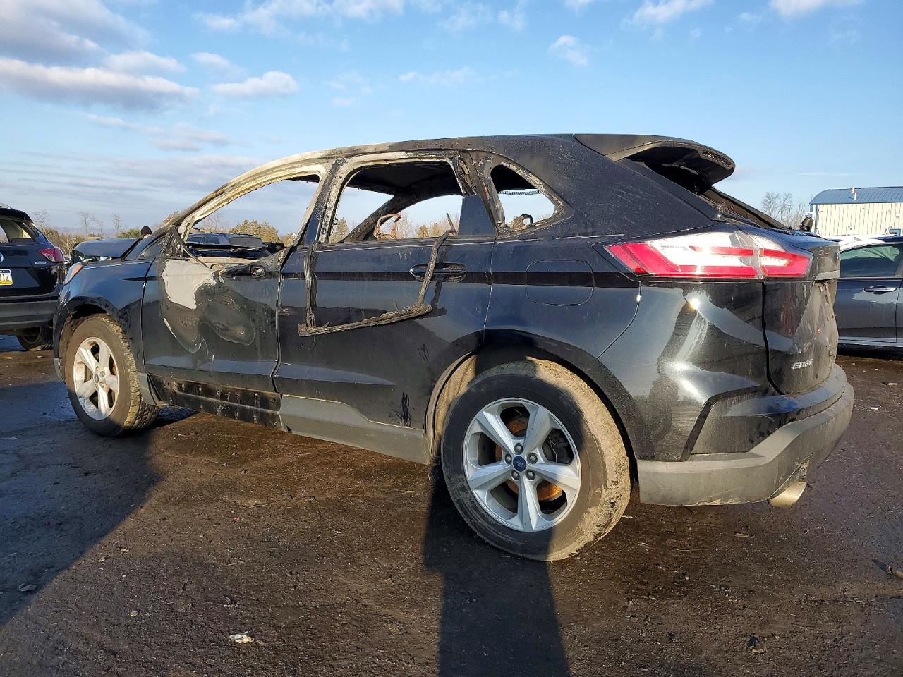 2019 FORD EDGE SE photo 4