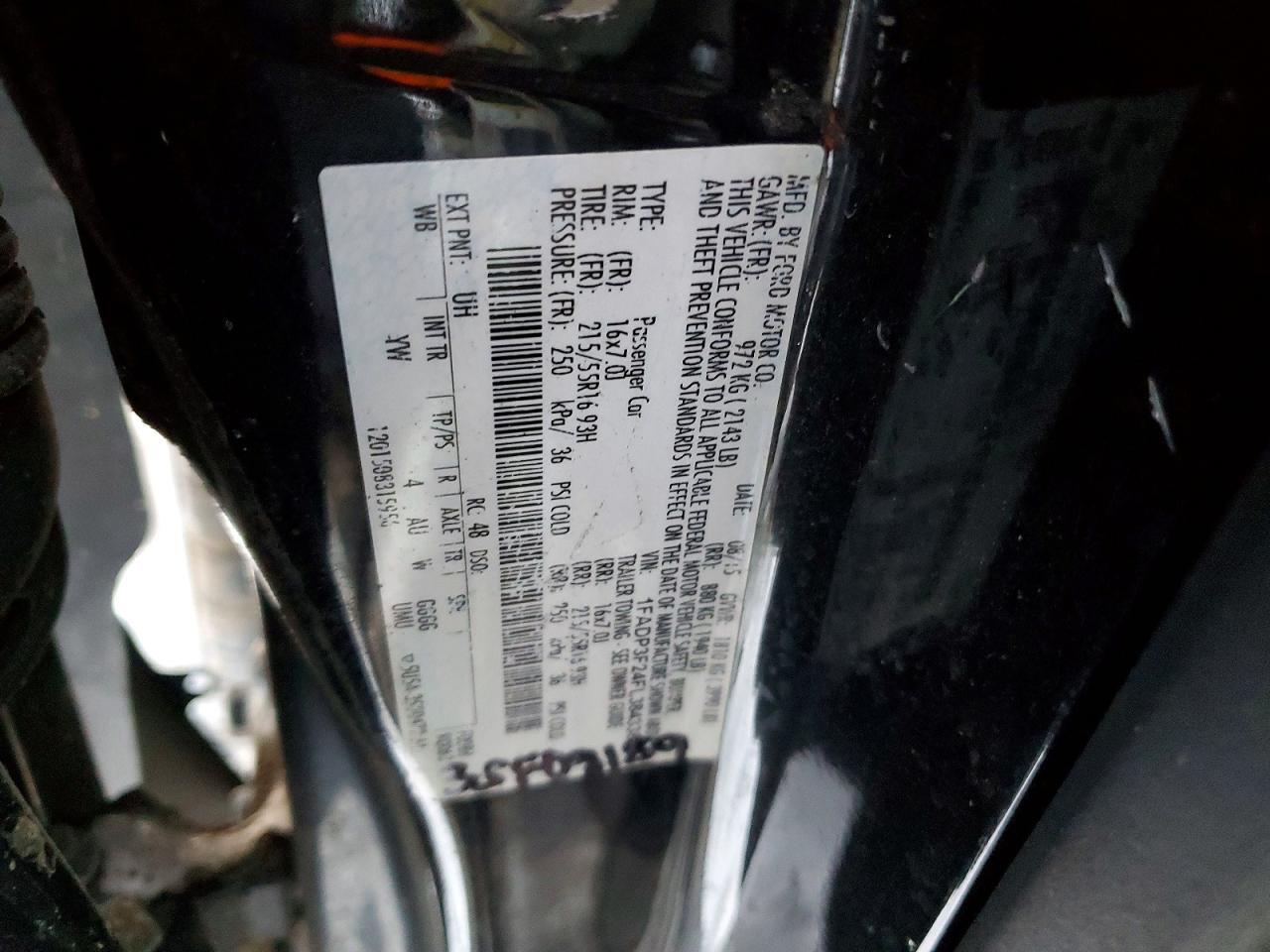 2015 FORD FOCUS SE photo 23