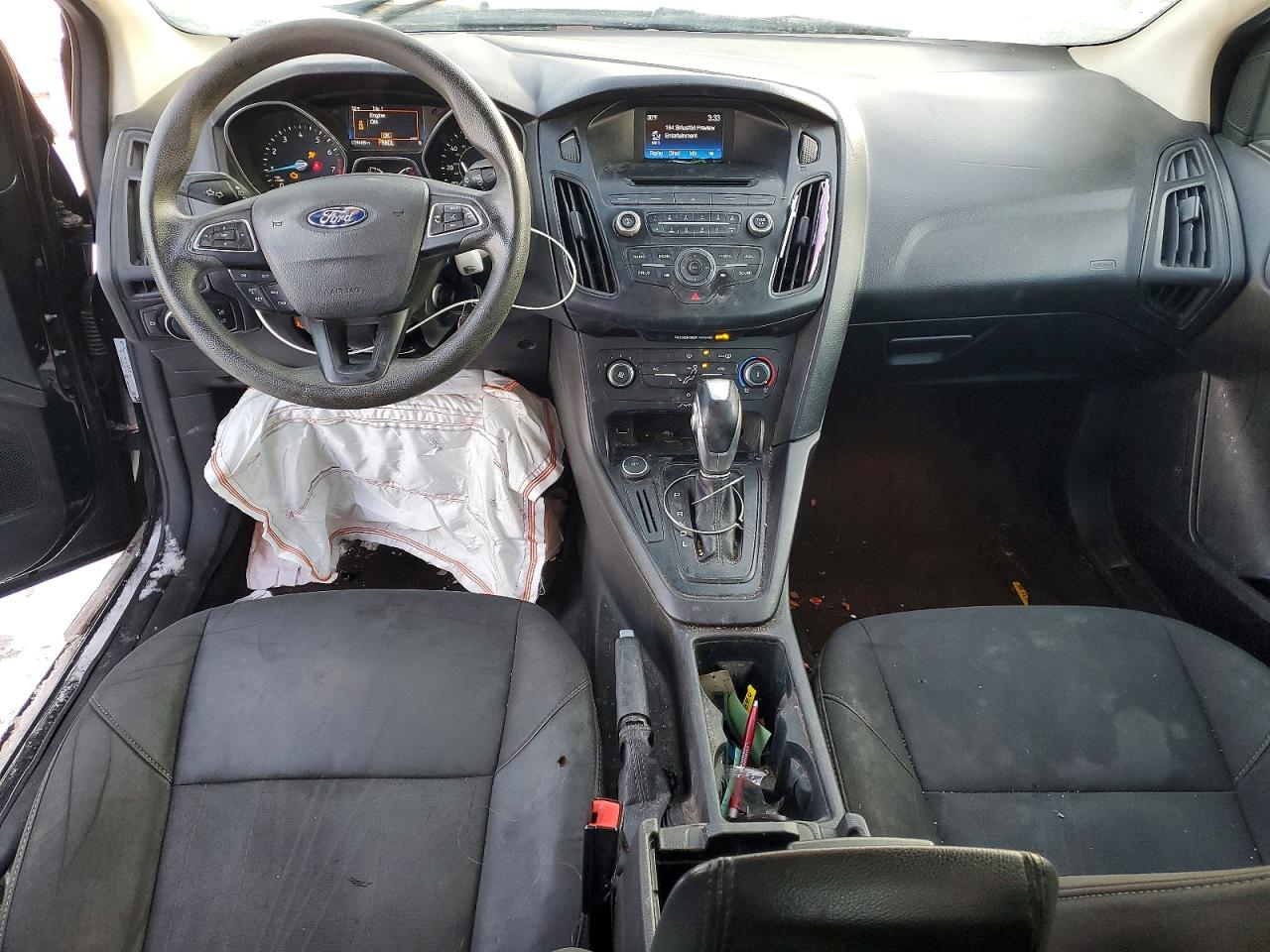 2015 FORD FOCUS SE photo 15