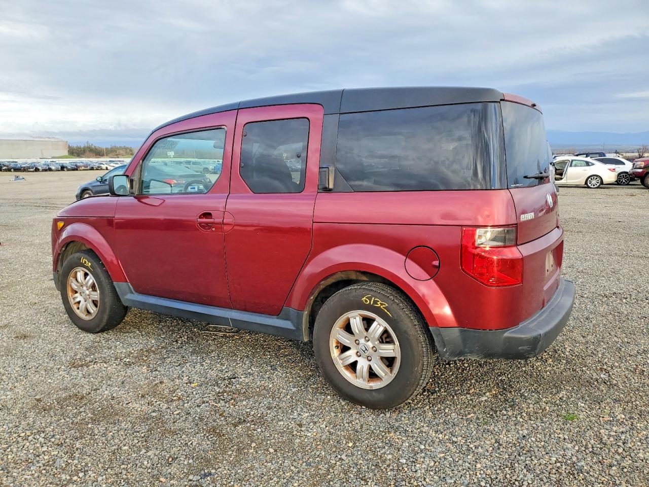 2006 HONDA ELEMENT EX photo 2