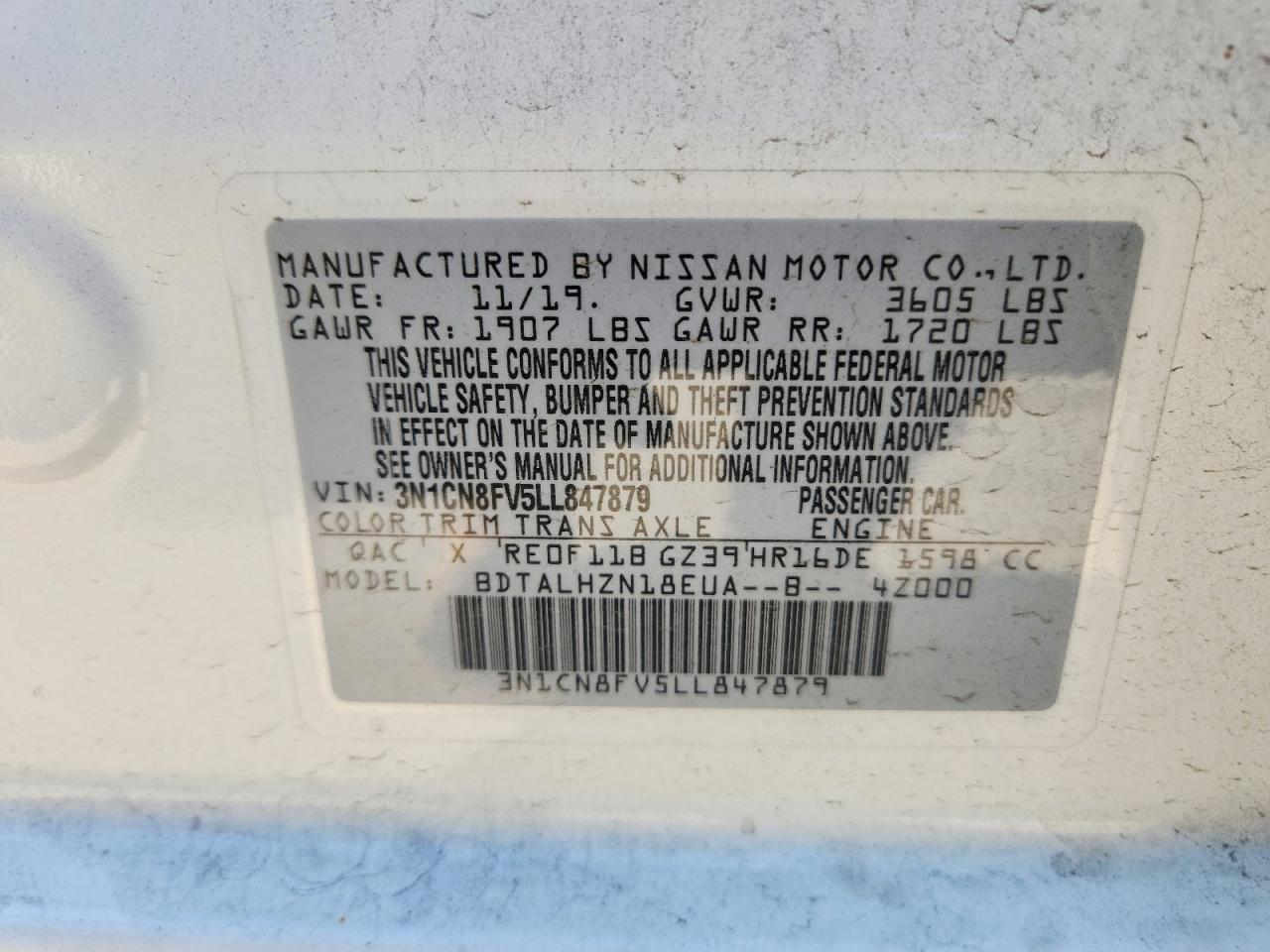 2020 NISSAN VERSA SR photo 12