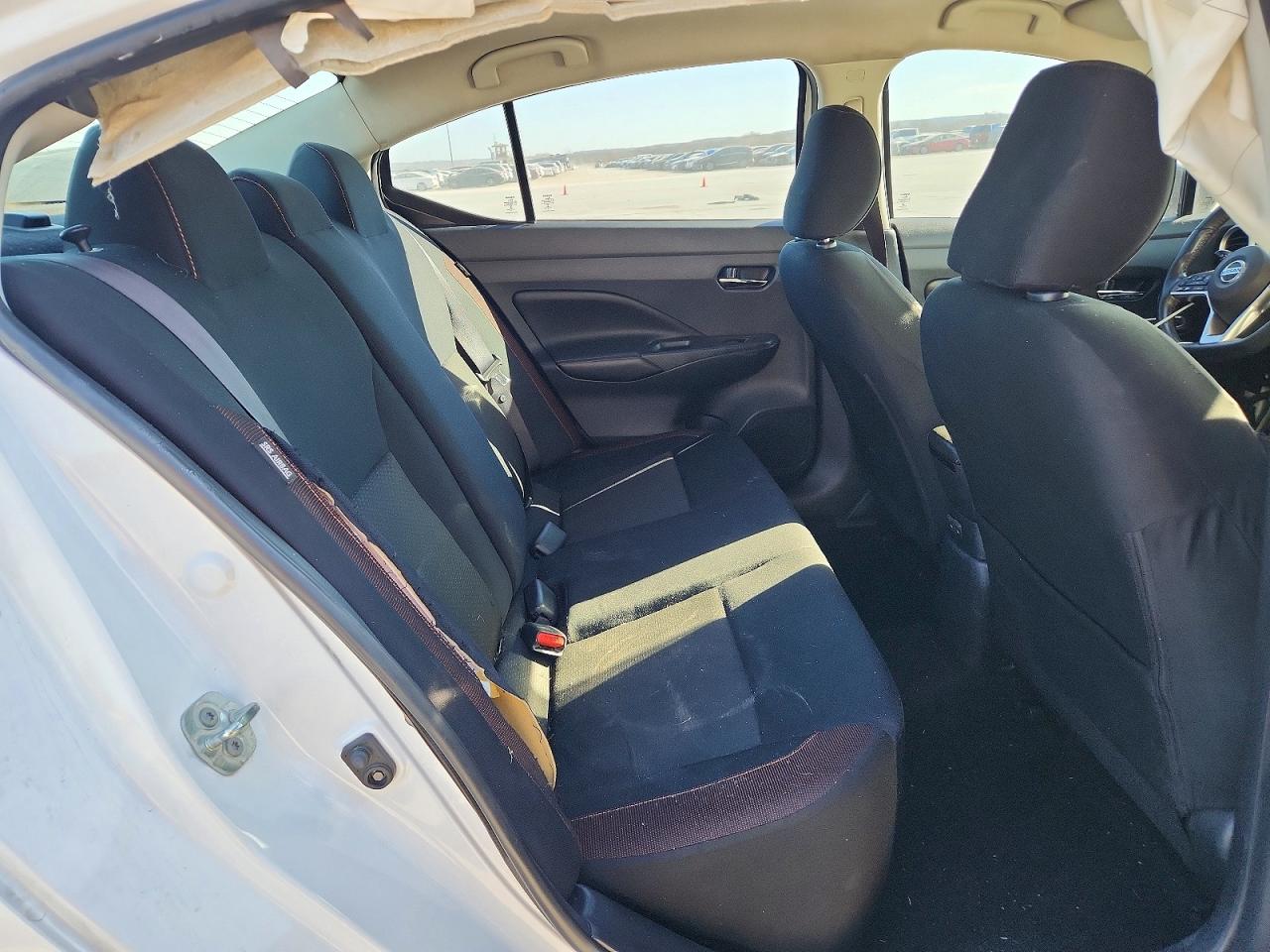2020 NISSAN VERSA SR photo 10