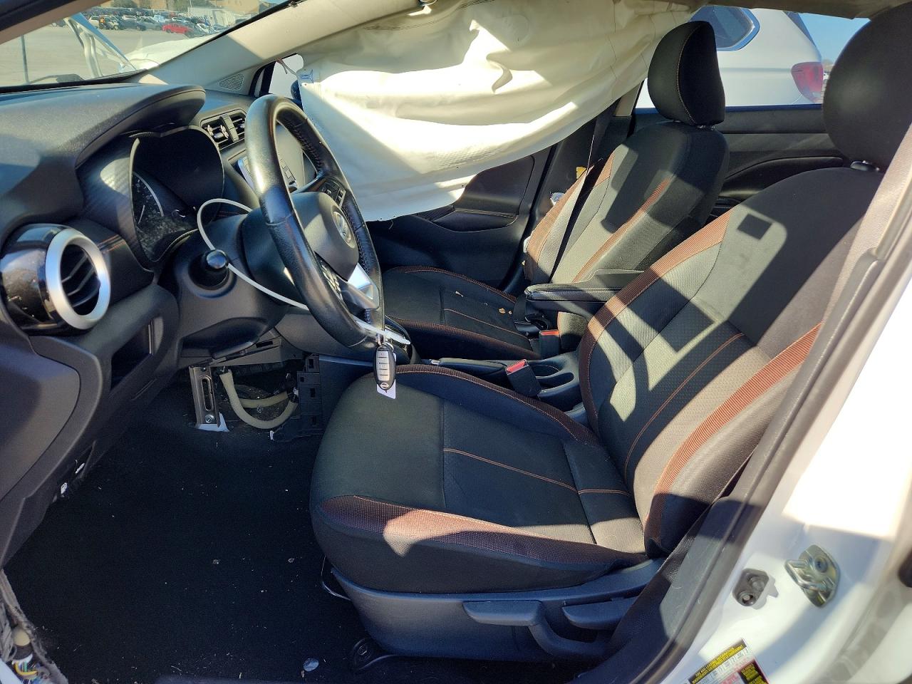 2020 NISSAN VERSA SR photo 7