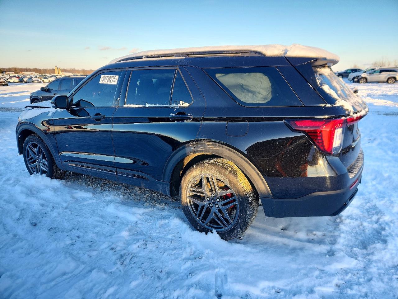 2025 FORD EXPLORER ST-LINE photo 2
