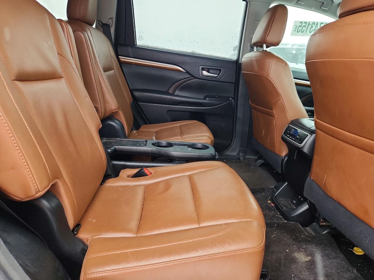 2017 TOYOTA HIGHLANDER LIMITED photo 11