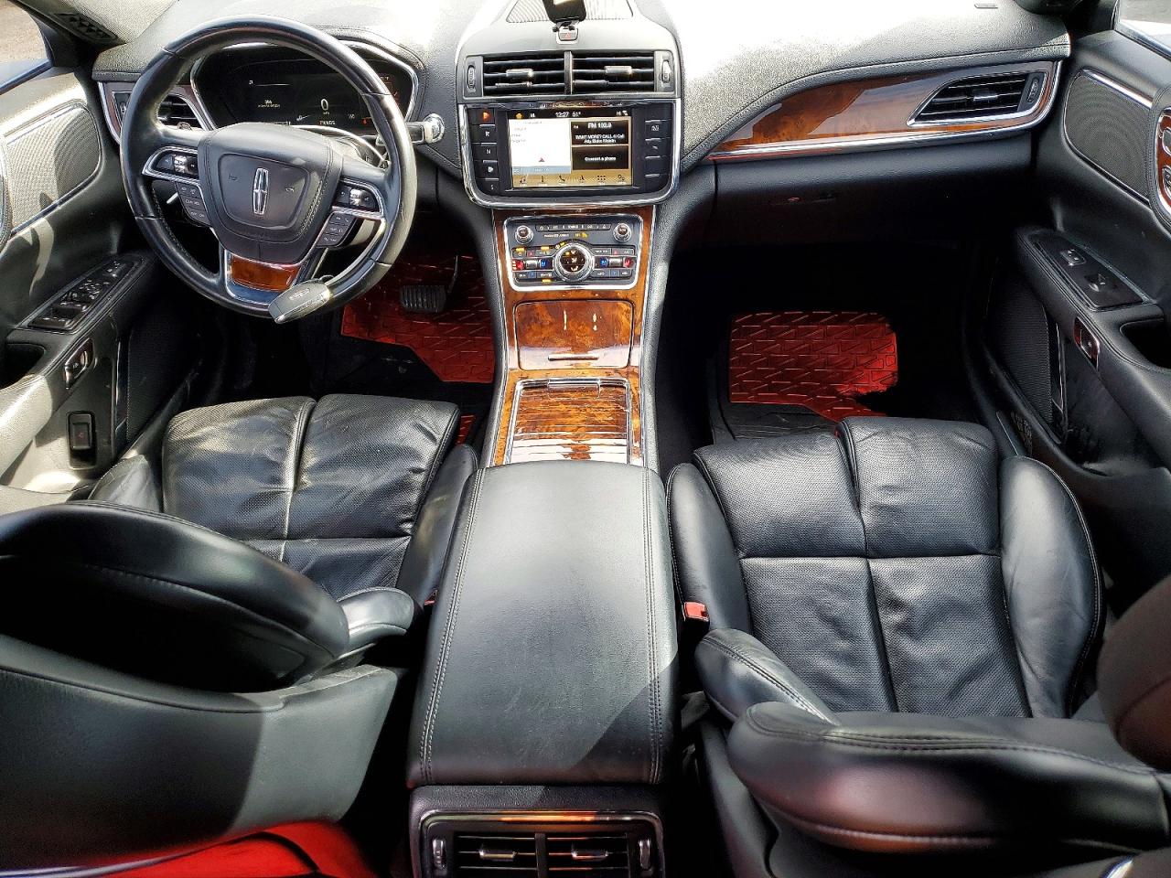 2017 LINCOLN CONTINENTAL RESERVE photo 8
