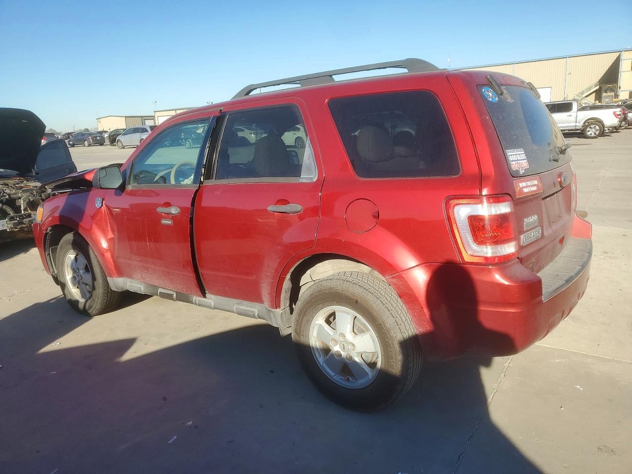2012 FORD ESCAPE XLT photo 2
