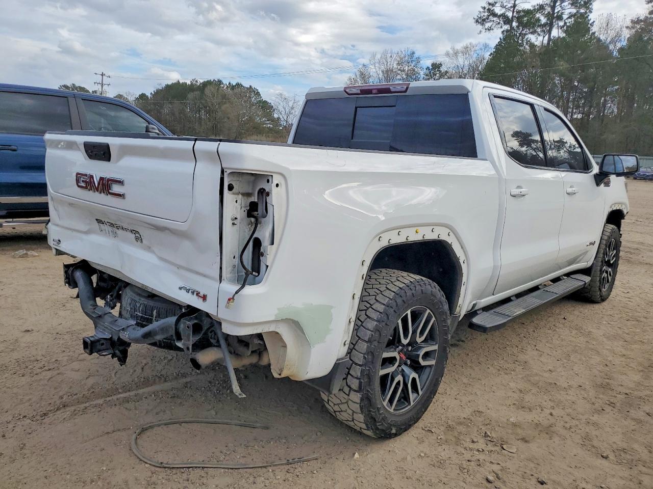 2019 GMC SIERRA K1500 AT4 photo 3