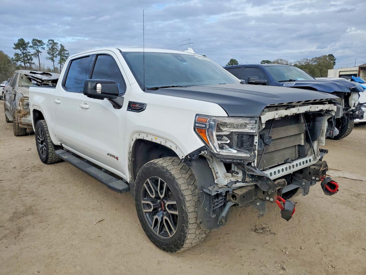 2019 GMC SIERRA K1500 AT4 photo 4