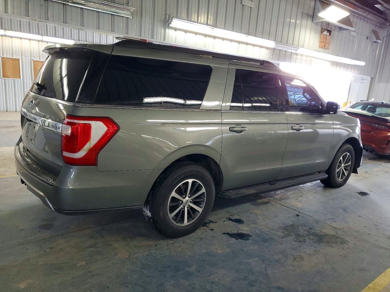 2019 FORD EXPEDITION MAX XLT photo 3