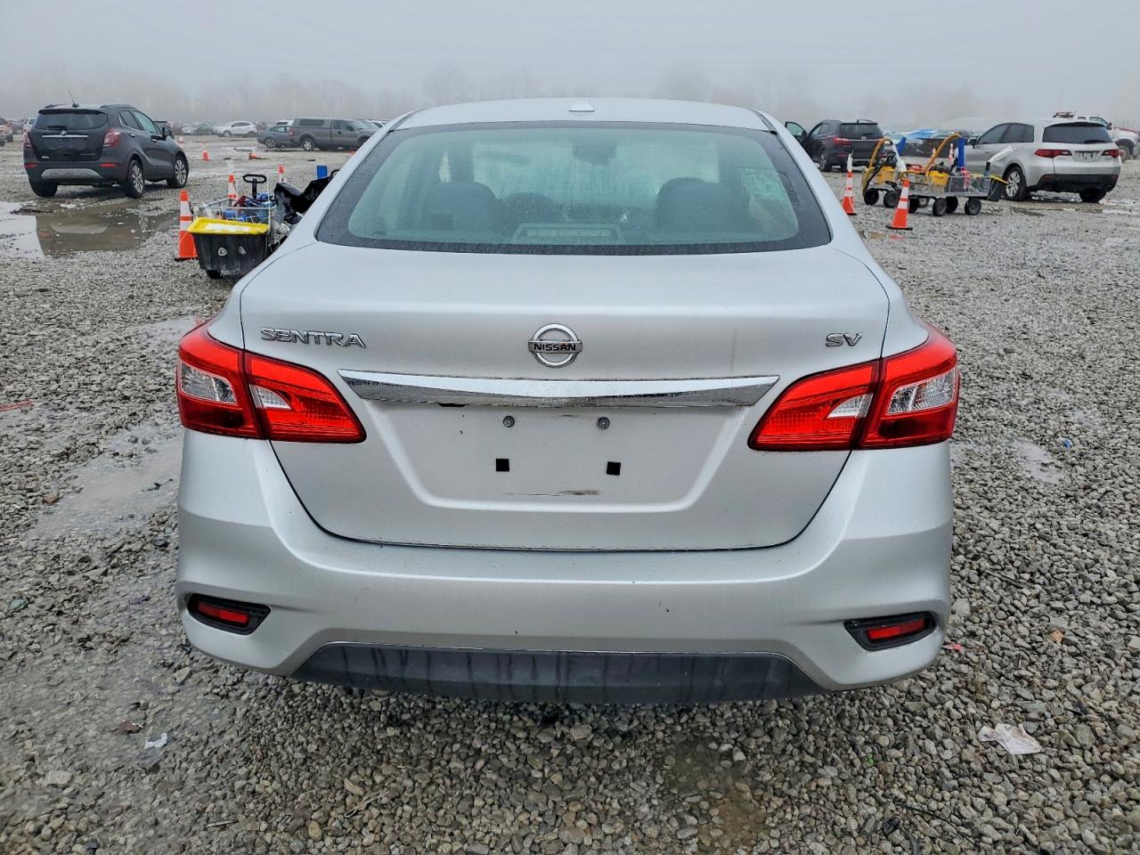 2017 NISSAN SENTRA S photo 6