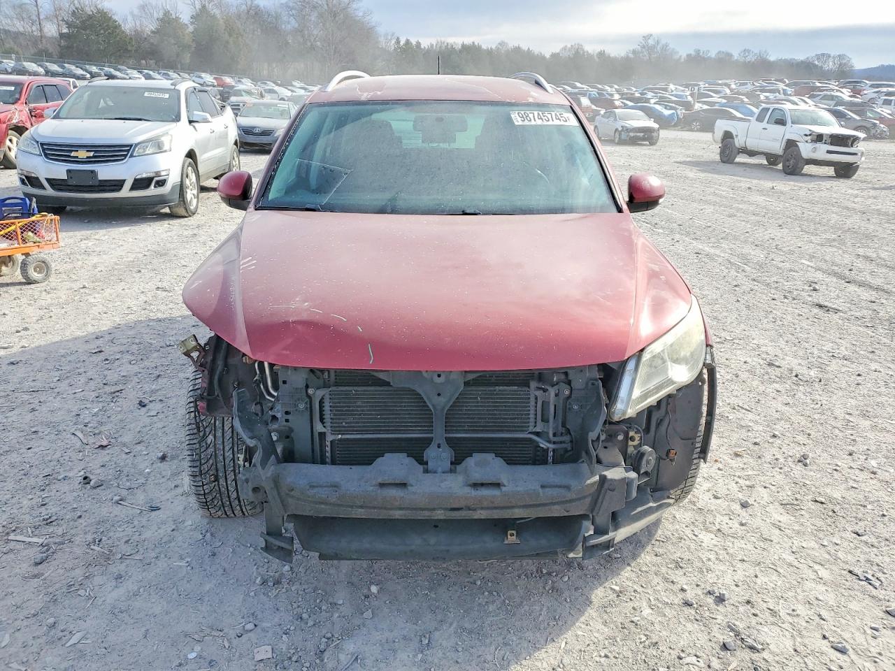 2011 VOLKSWAGEN TIGUAN S photo 5
