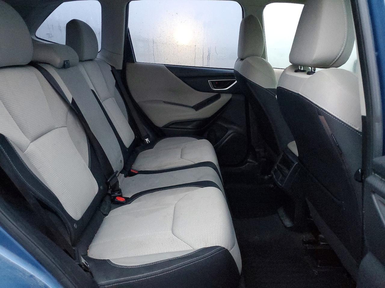 2019 SUBARU FORESTER photo 11