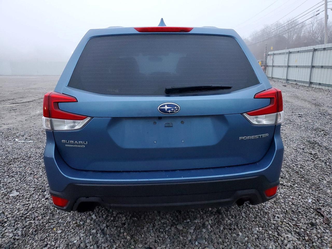 2019 SUBARU FORESTER photo 6