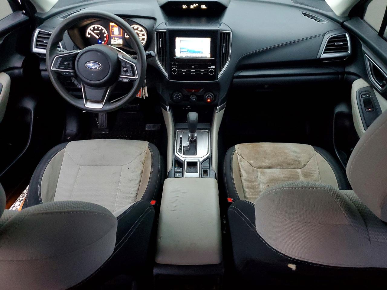 2019 SUBARU FORESTER photo 8