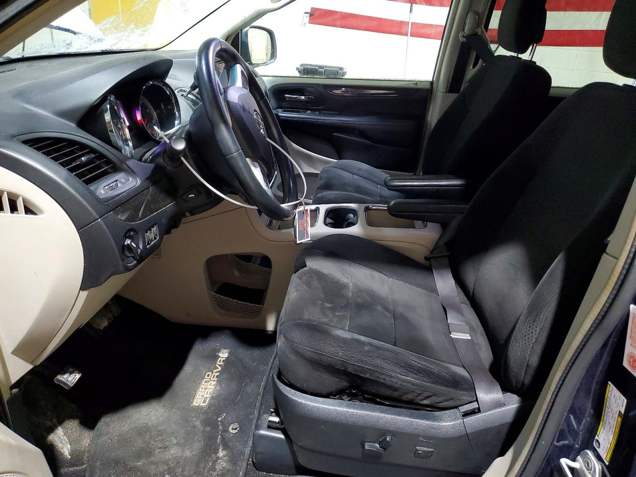 2013 DODGE GRAND CARAVAN CREW photo 7