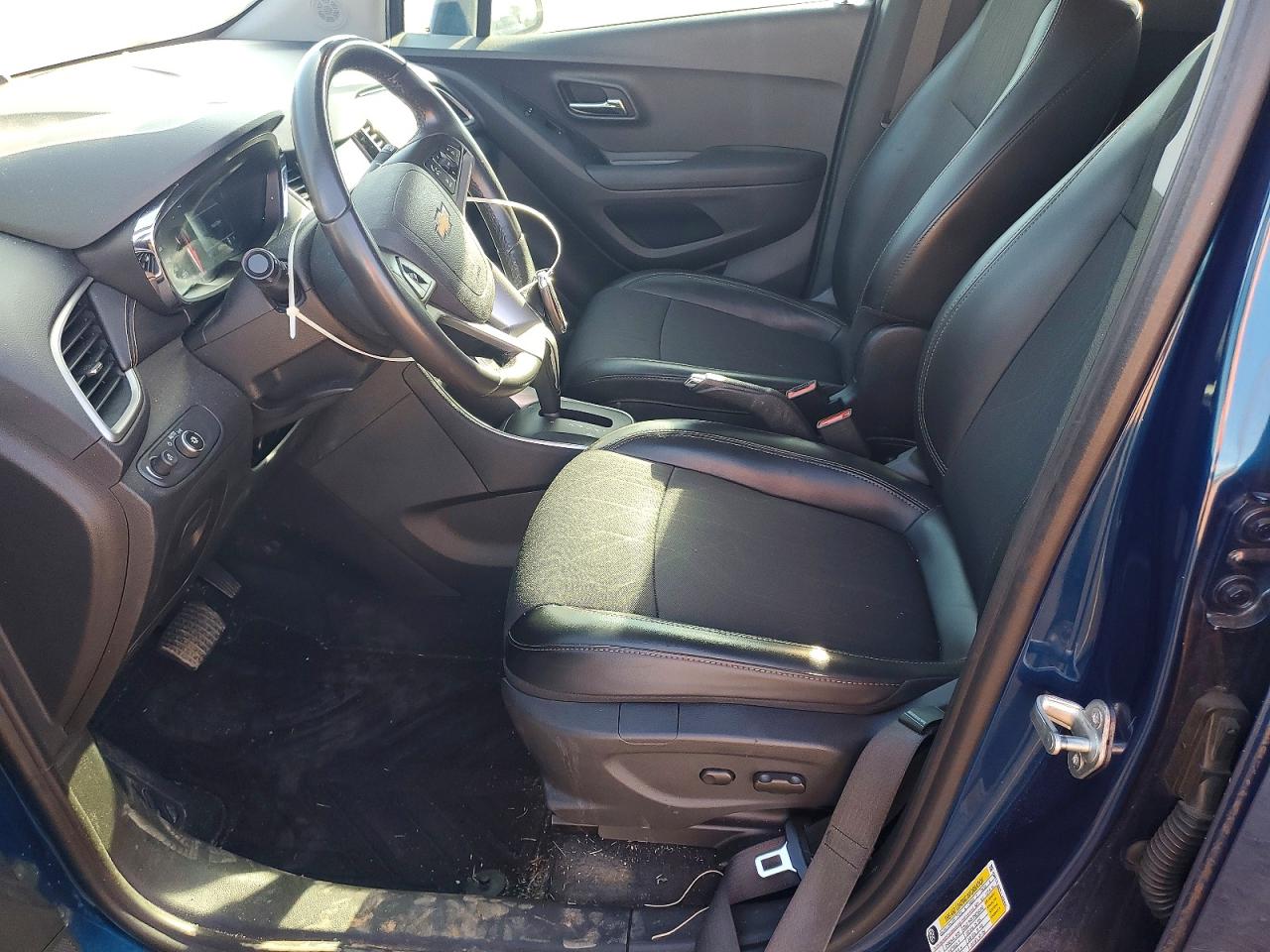2020 CHEVROLET TRAX 1LT photo 7