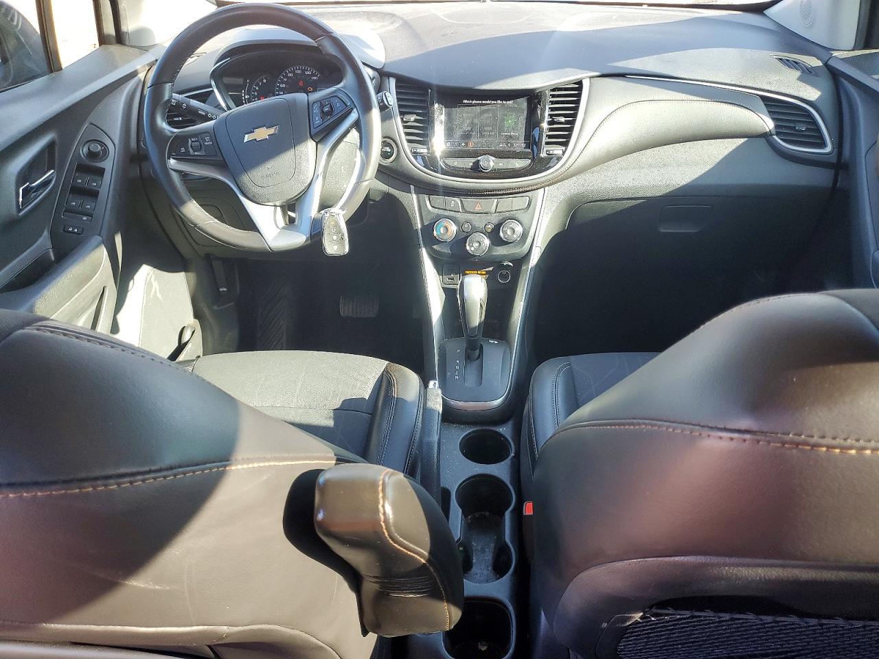 2020 CHEVROLET TRAX 1LT photo 8