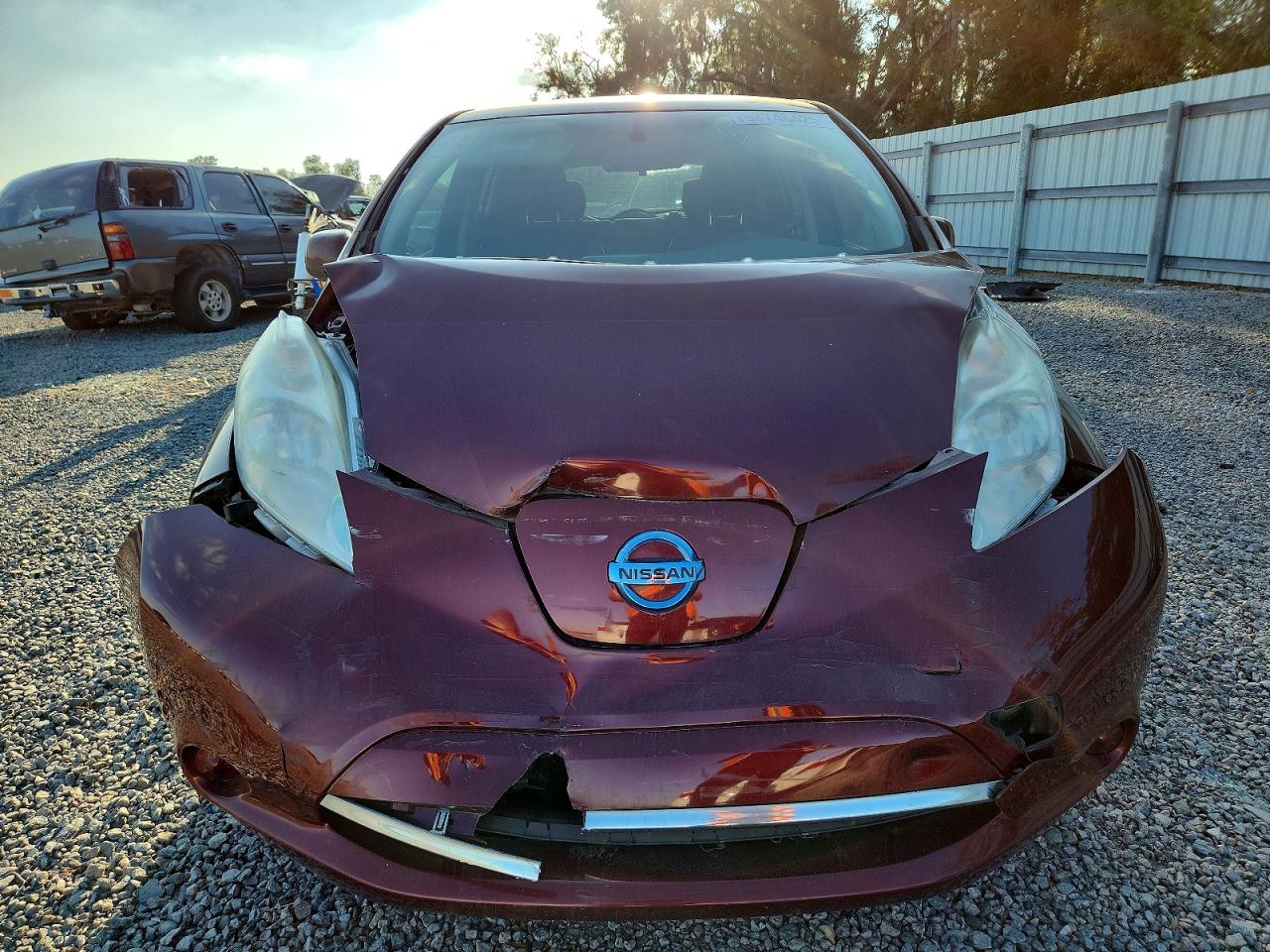 2016 NISSAN LEAF S photo 5