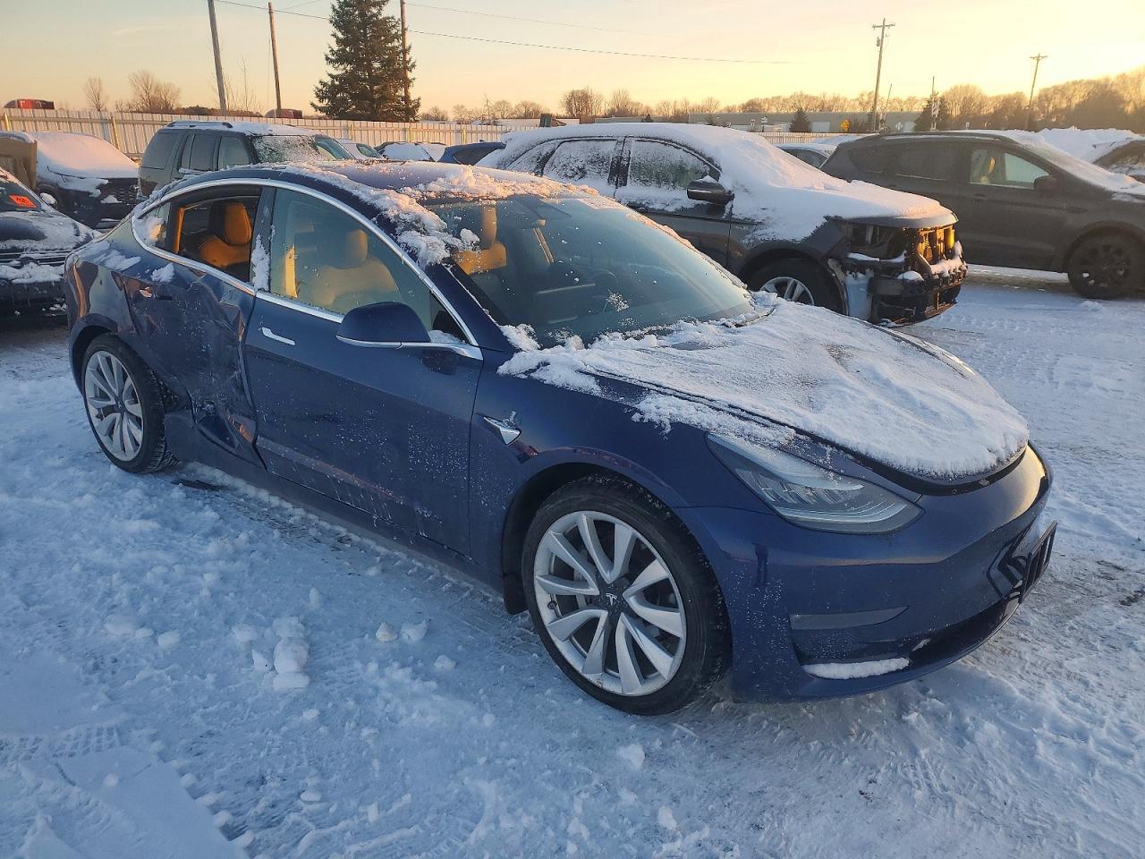 2018 TESLA MODEL 3 photo 4