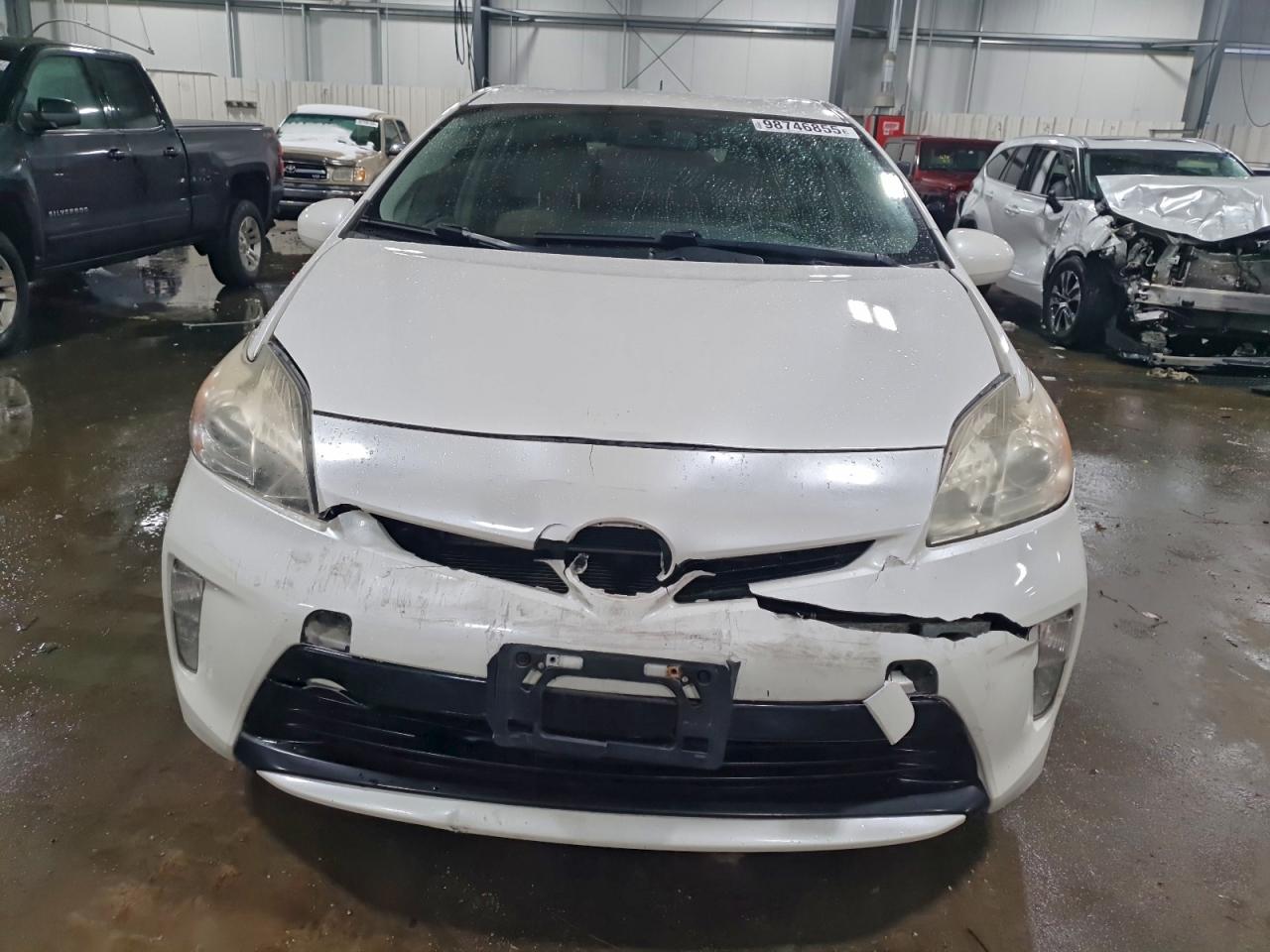 2013 TOYOTA PRIUS photo 5