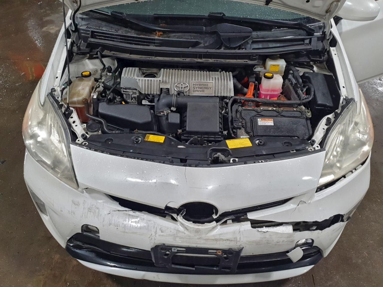2013 TOYOTA PRIUS photo 11