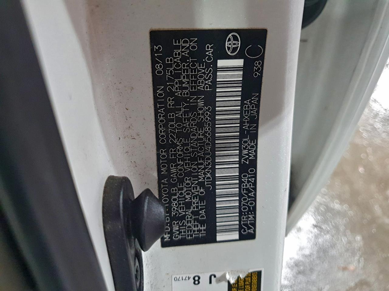 2013 TOYOTA PRIUS photo 12