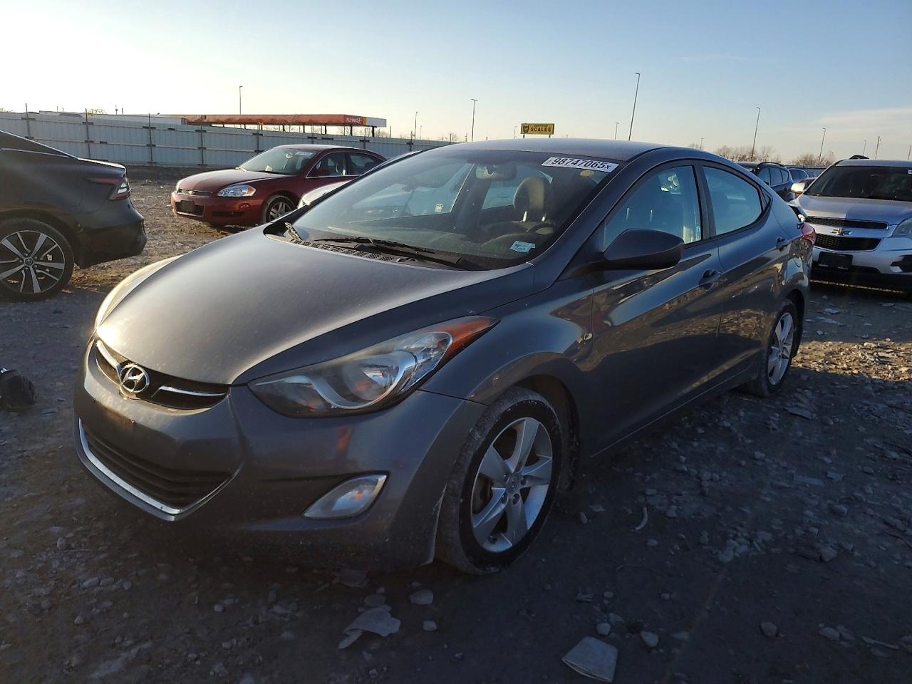 2013 HYUNDAI ELANTRA