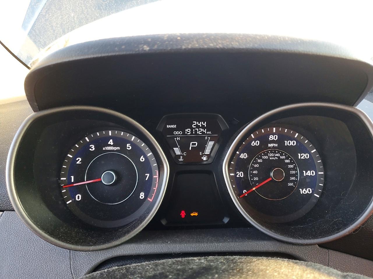 2013 HYUNDAI ELANTRA GLS photo 25