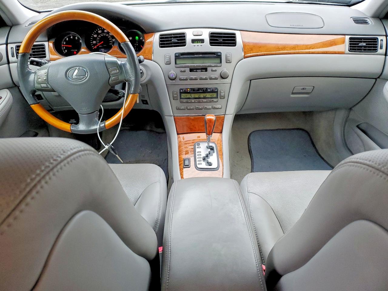 2005 LEXUS ES 330 photo 8