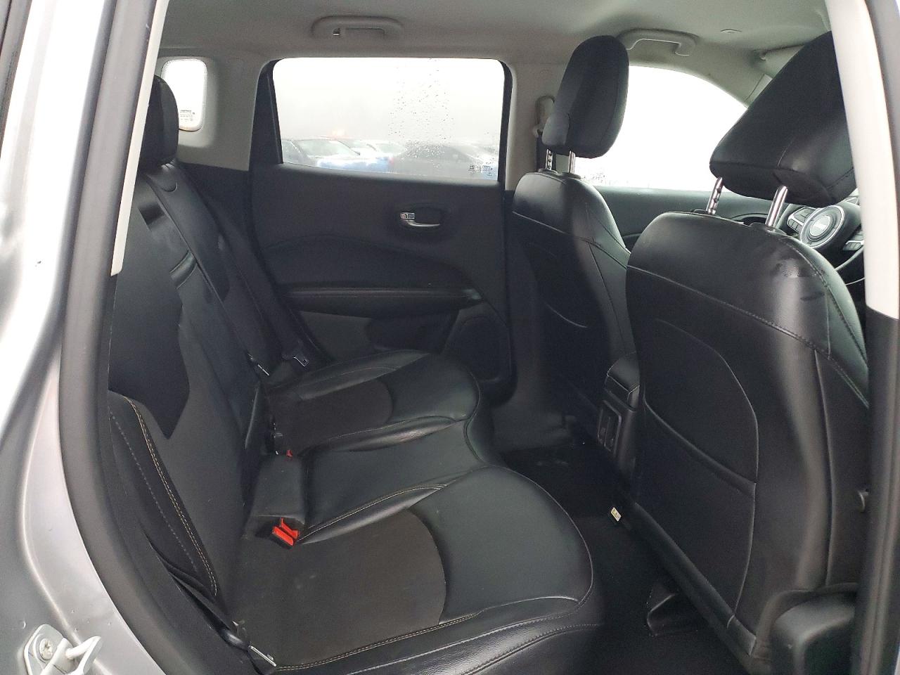 2019 JEEP COMPASS LATITUDE photo 11