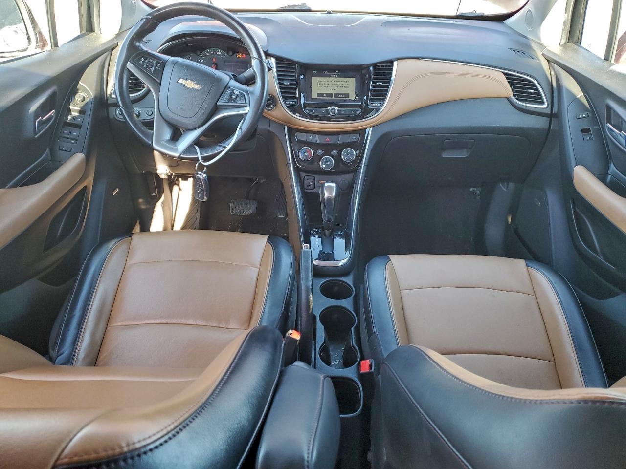 2017 CHEVROLET TRAX PREMIER photo 8
