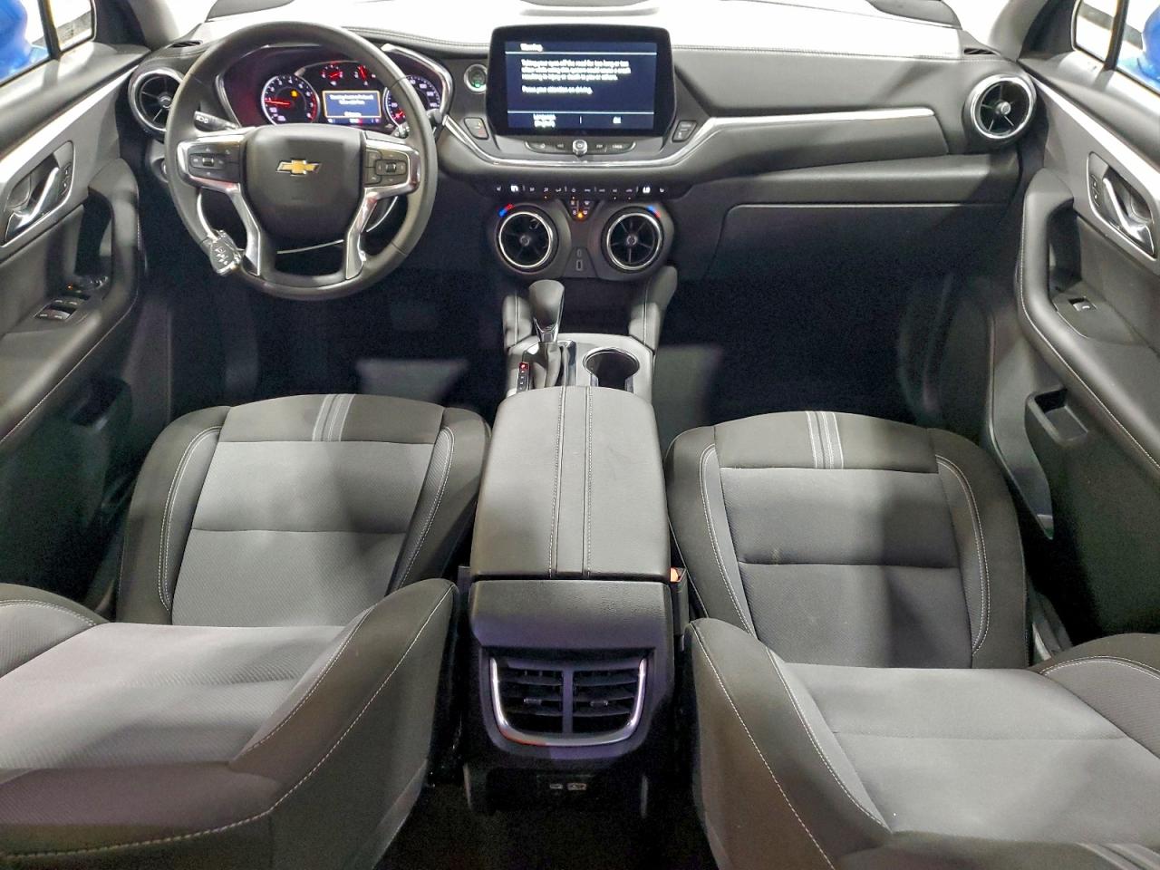 2025 CHEVROLET BLAZER 2LT photo 8