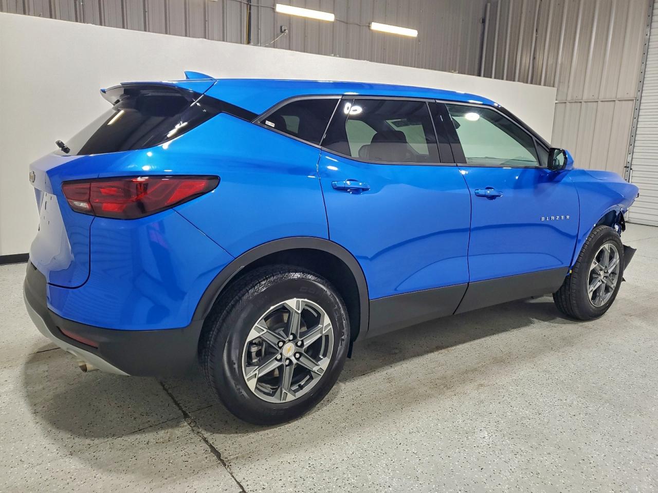 2025 CHEVROLET BLAZER 2LT photo 3