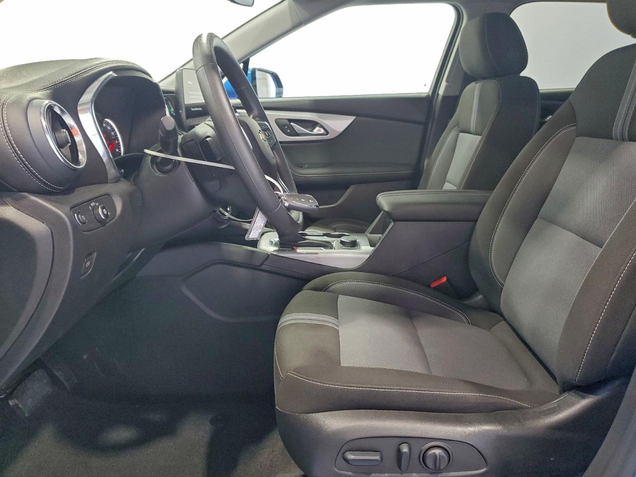 2025 CHEVROLET BLAZER 2LT photo 7