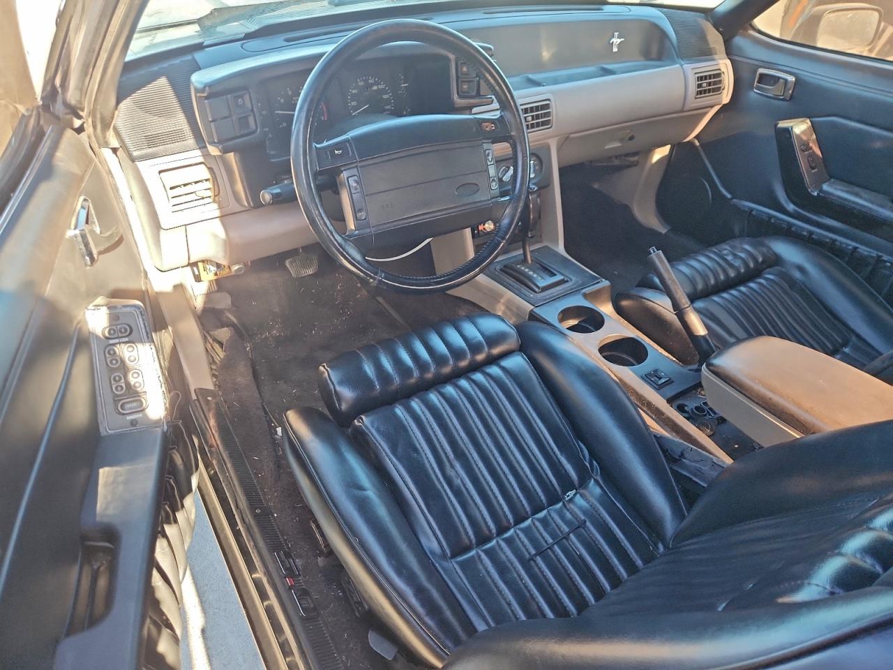1991 FORD MUSTANG LX photo 8
