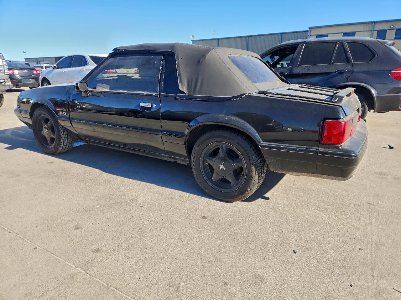 1991 FORD MUSTANG LX photo 2
