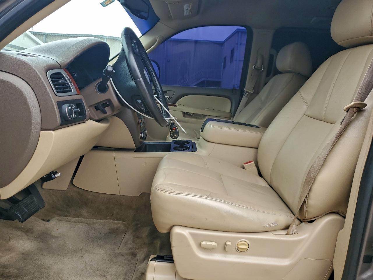 2012 CHEVROLET TAHOE C1500 LT photo 7