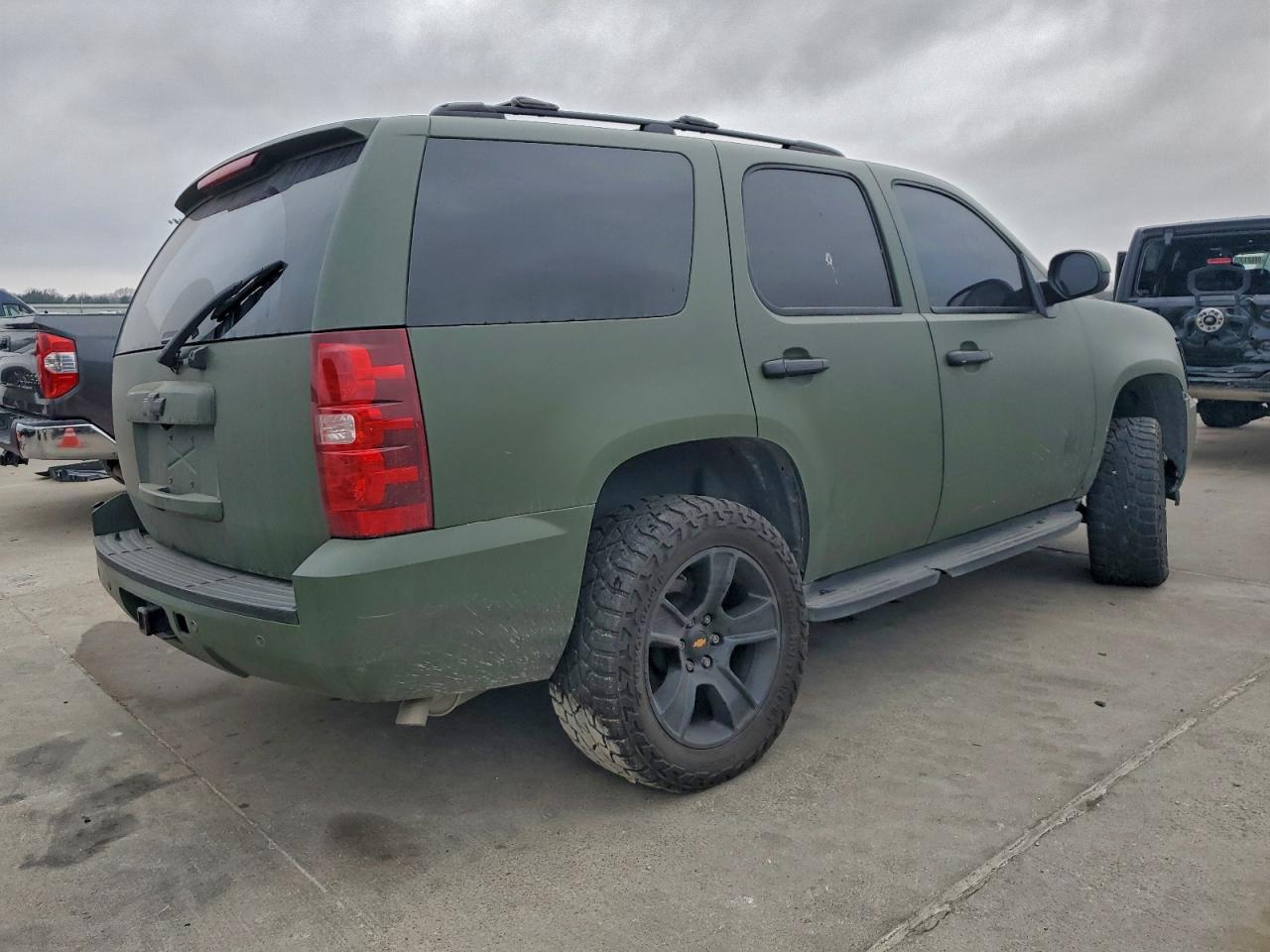 2012 CHEVROLET TAHOE C1500 LT photo 3
