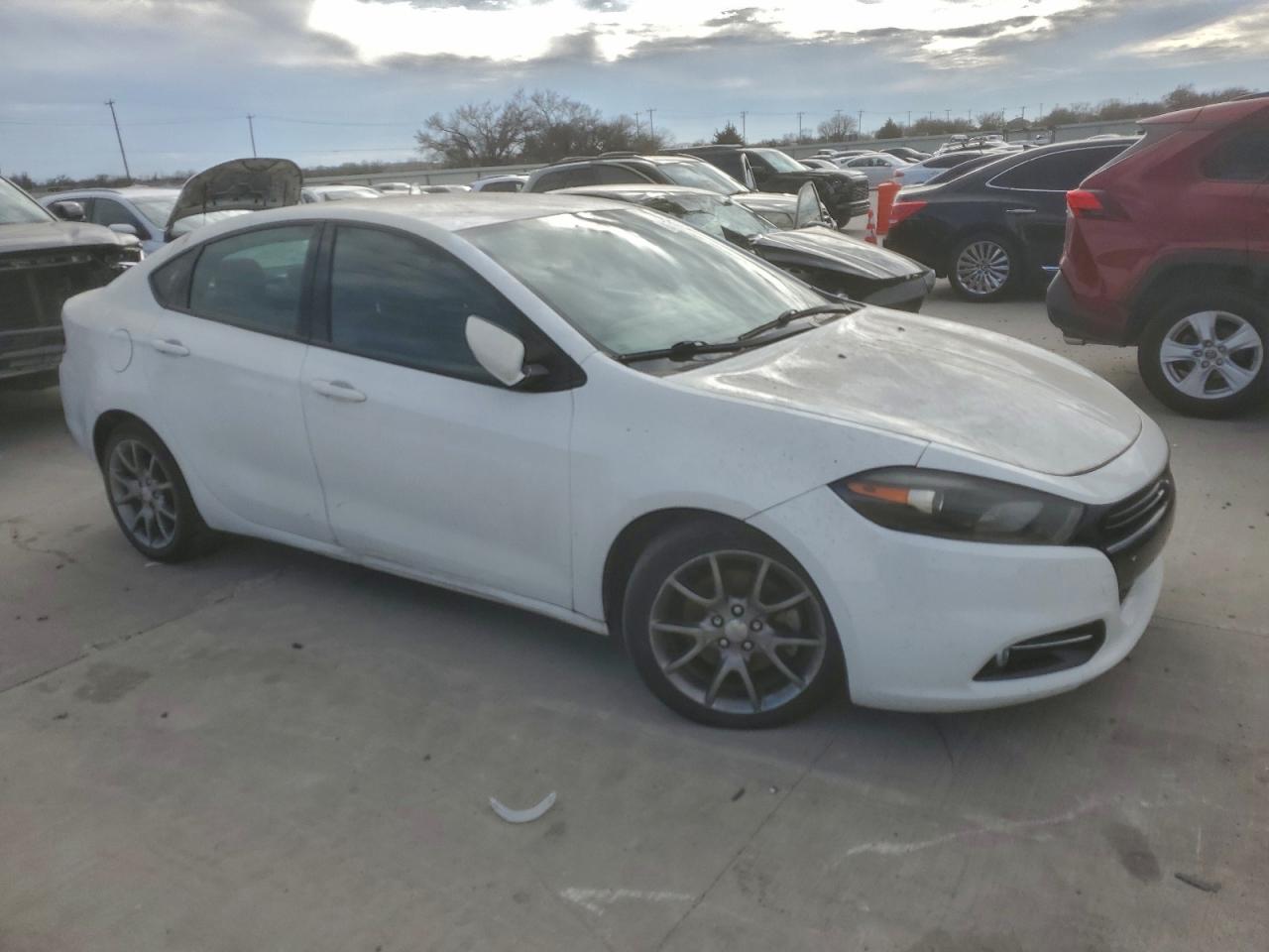 2014 DODGE DART SXT photo 4