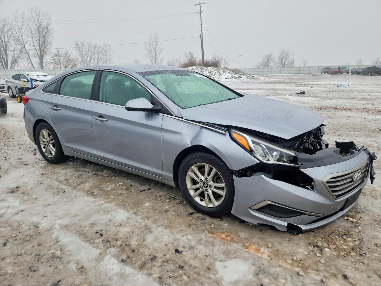 2017 HYUNDAI SONATA SE photo 4