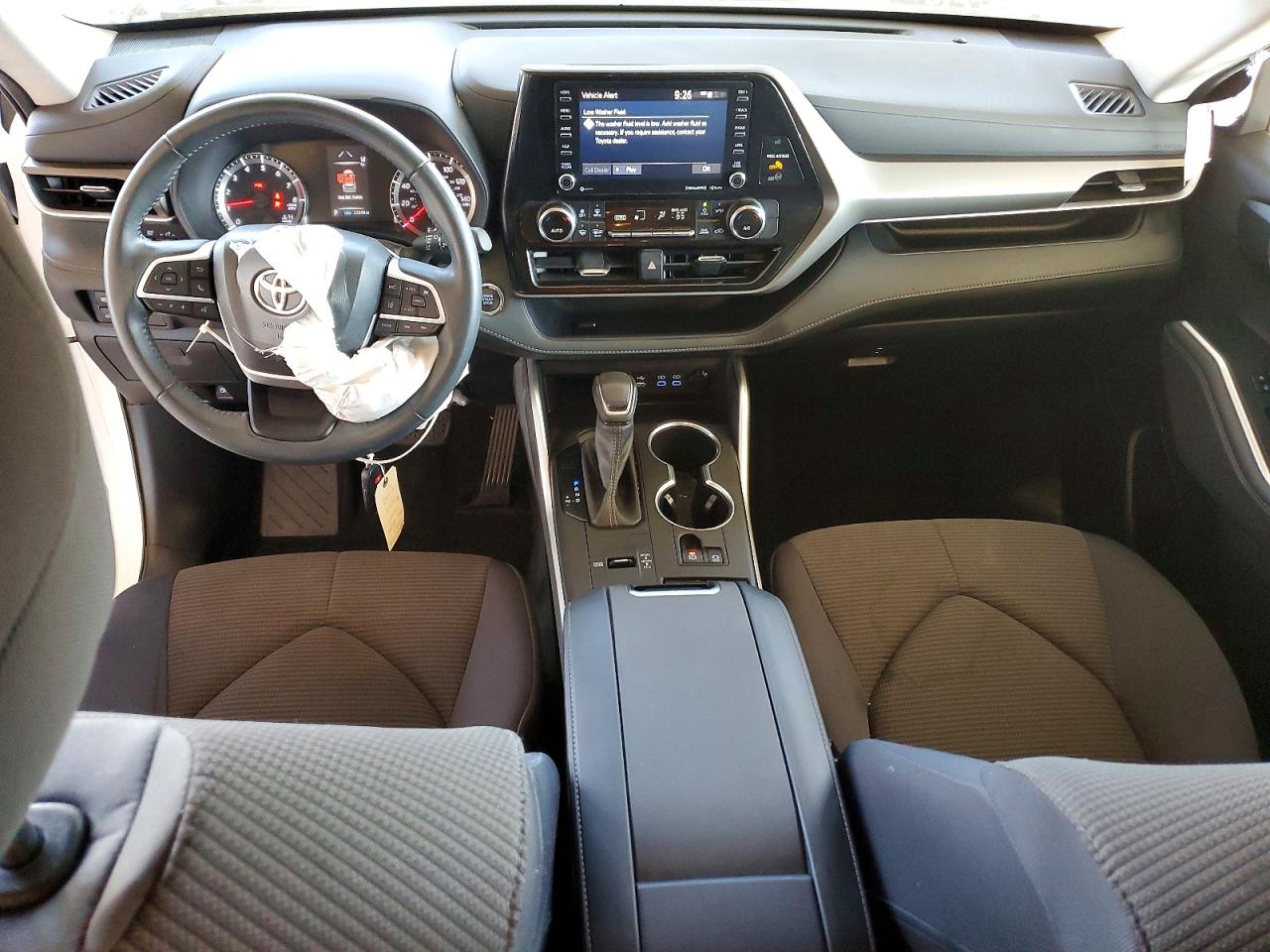 2022 TOYOTA HIGHLANDER L photo 8