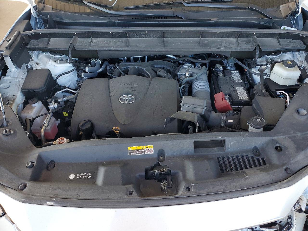 2022 TOYOTA HIGHLANDER L photo 12