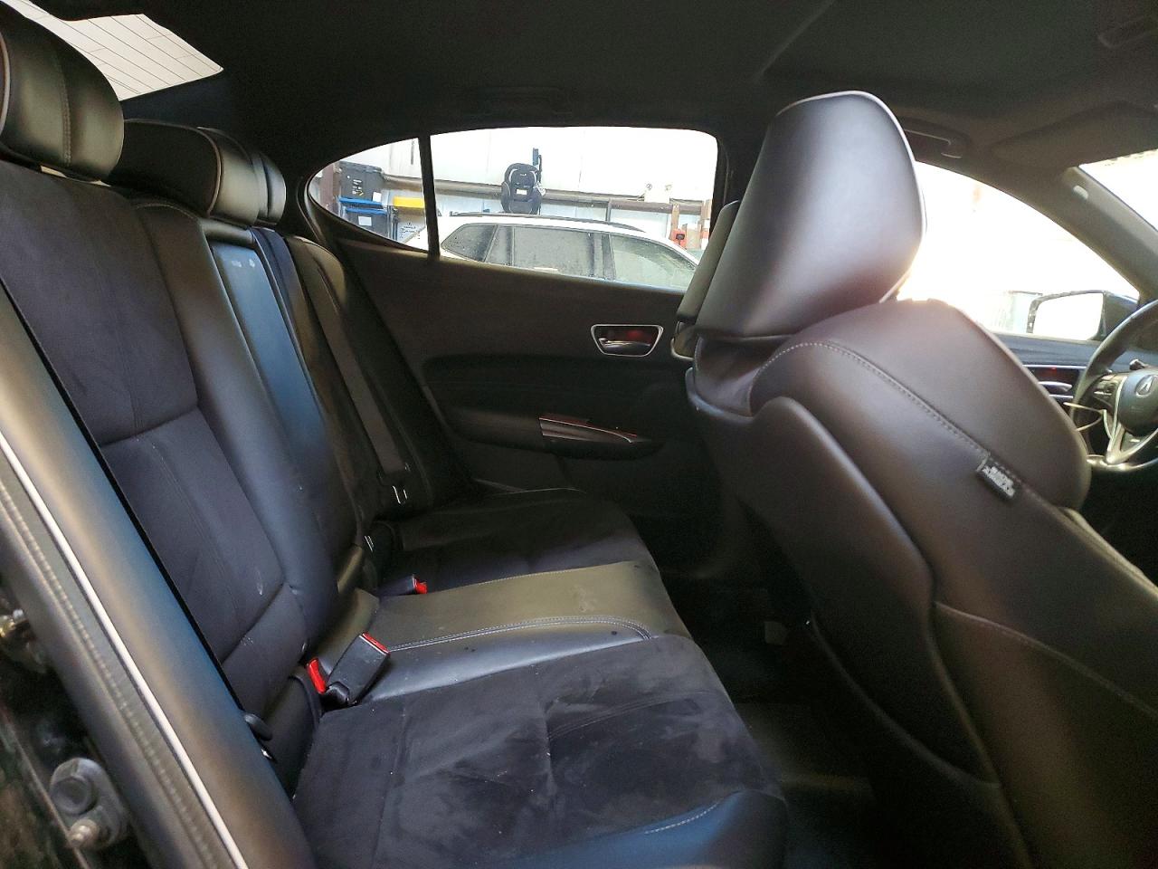 2018 ACURA TLX TECH/TECH R photo 10