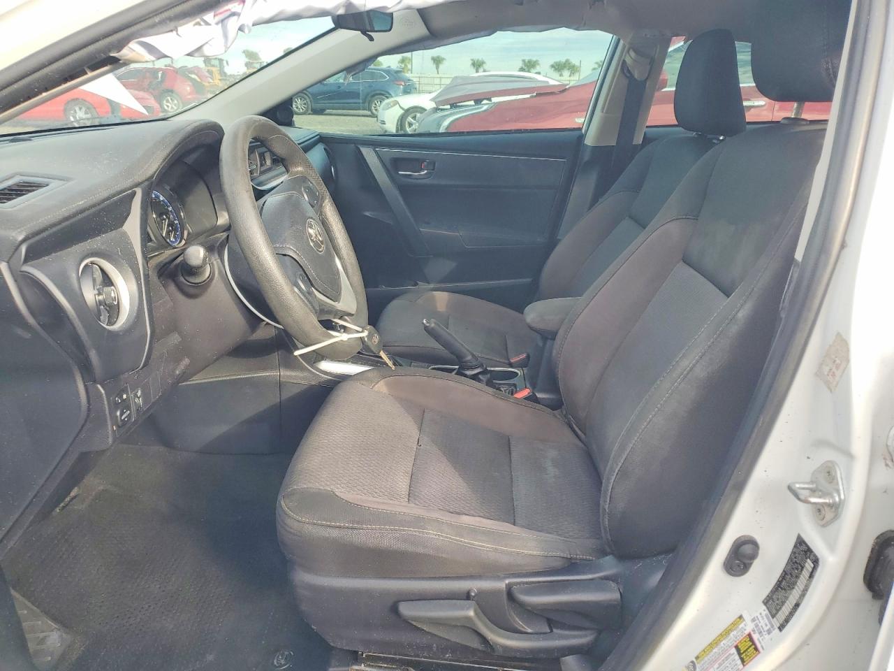 2019 TOYOTA COROLLA LE photo 7