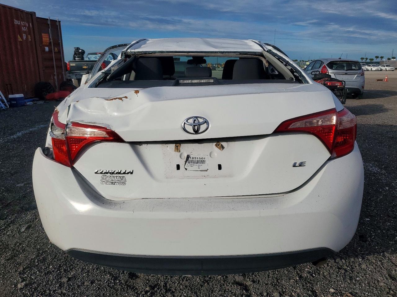 2019 TOYOTA COROLLA LE photo 6