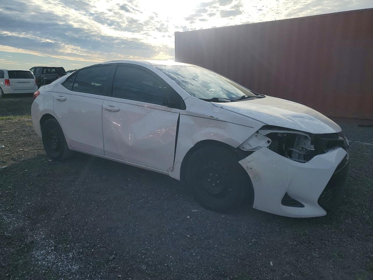 2019 TOYOTA COROLLA LE photo 4