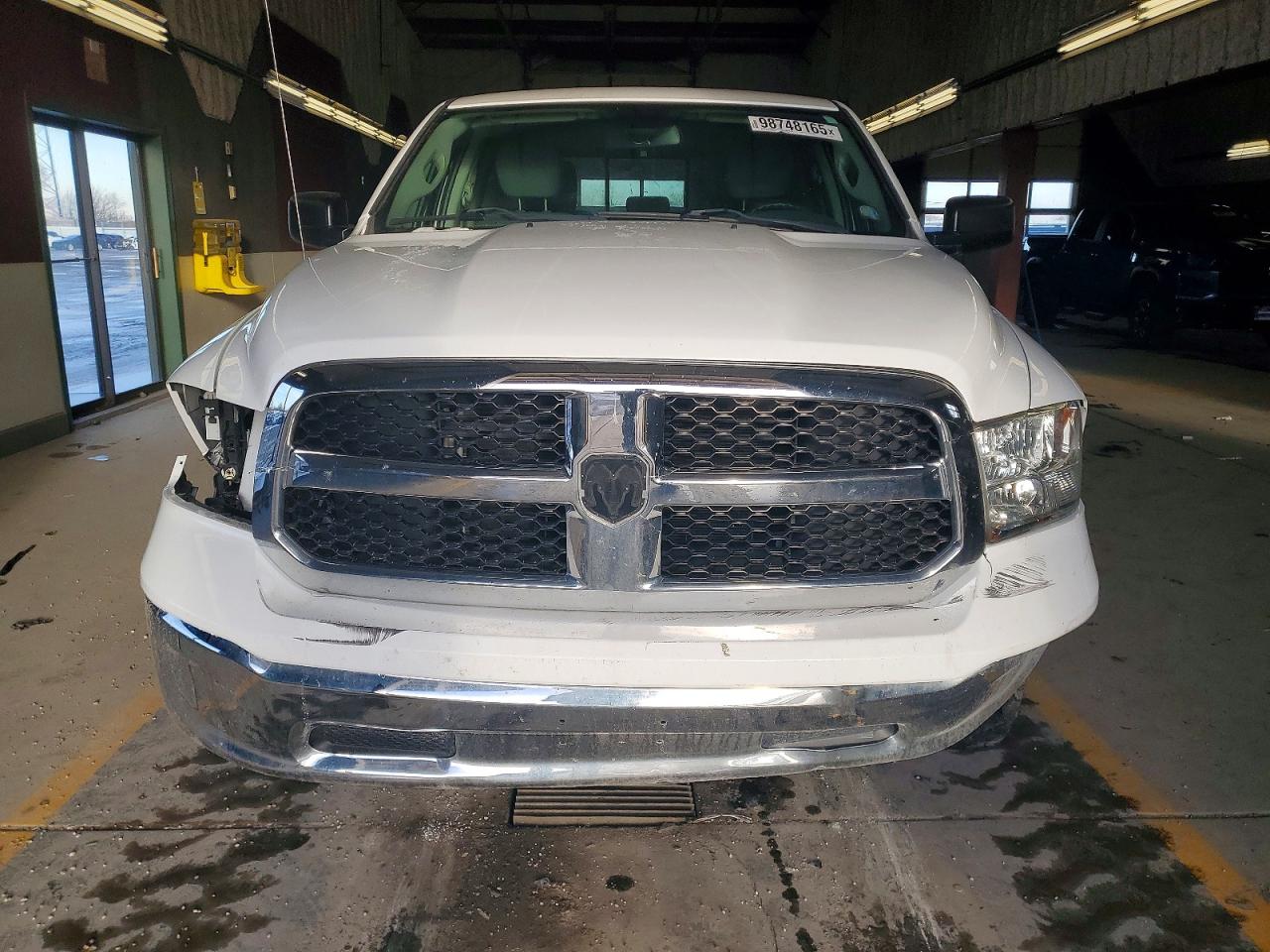 2014 RAM 1500 SLT photo 5